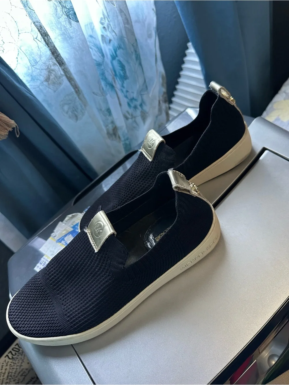 Michael Kors casual slip